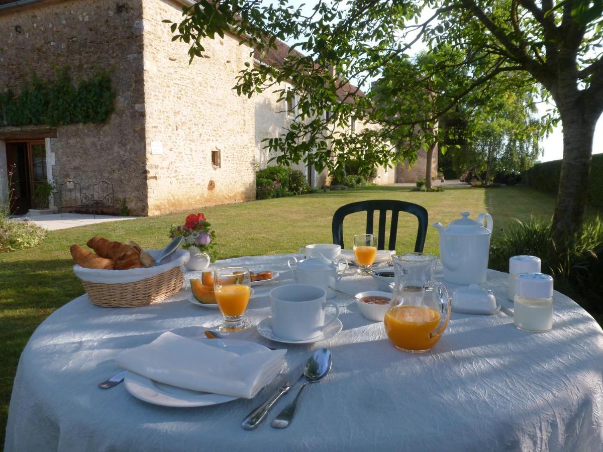 Chateau De Ribourdin Chevannes (Yonne)